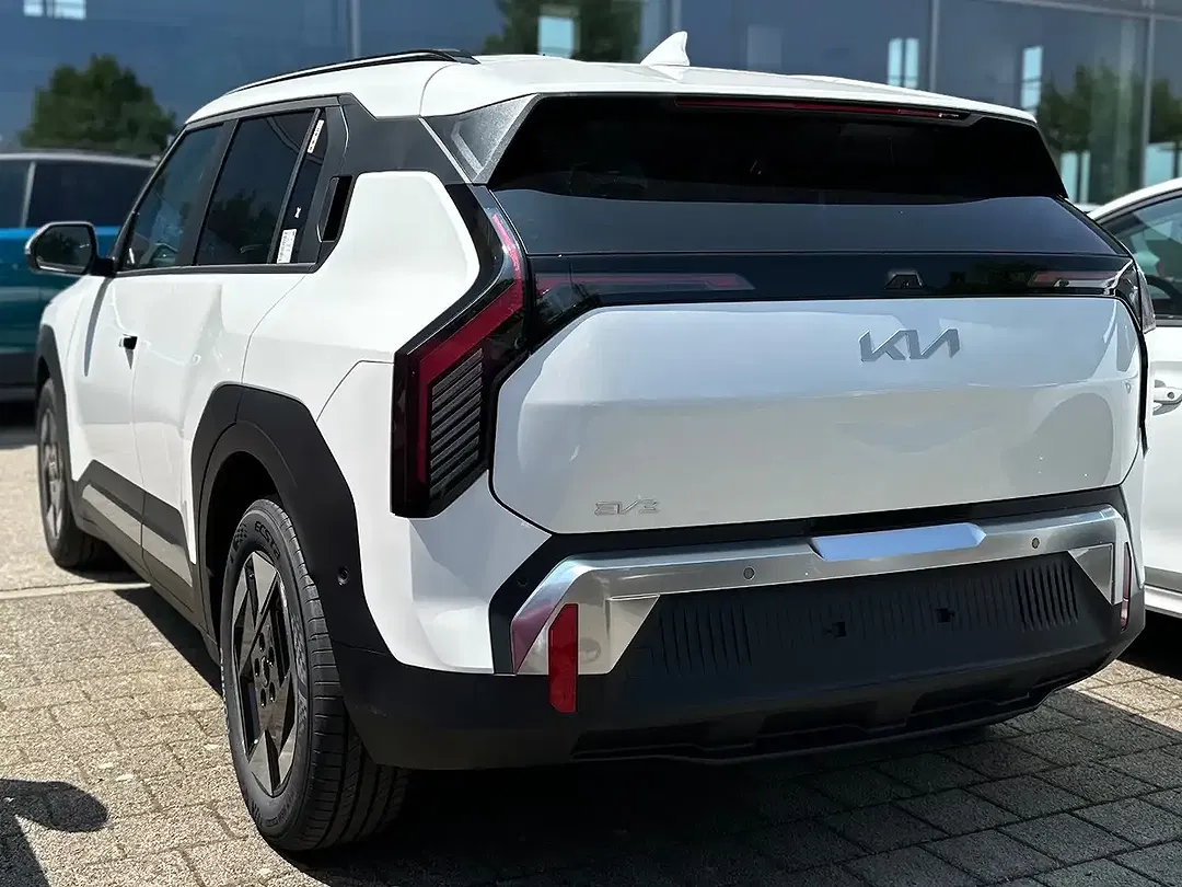 Kia EV3 Air - Thumbnail 7