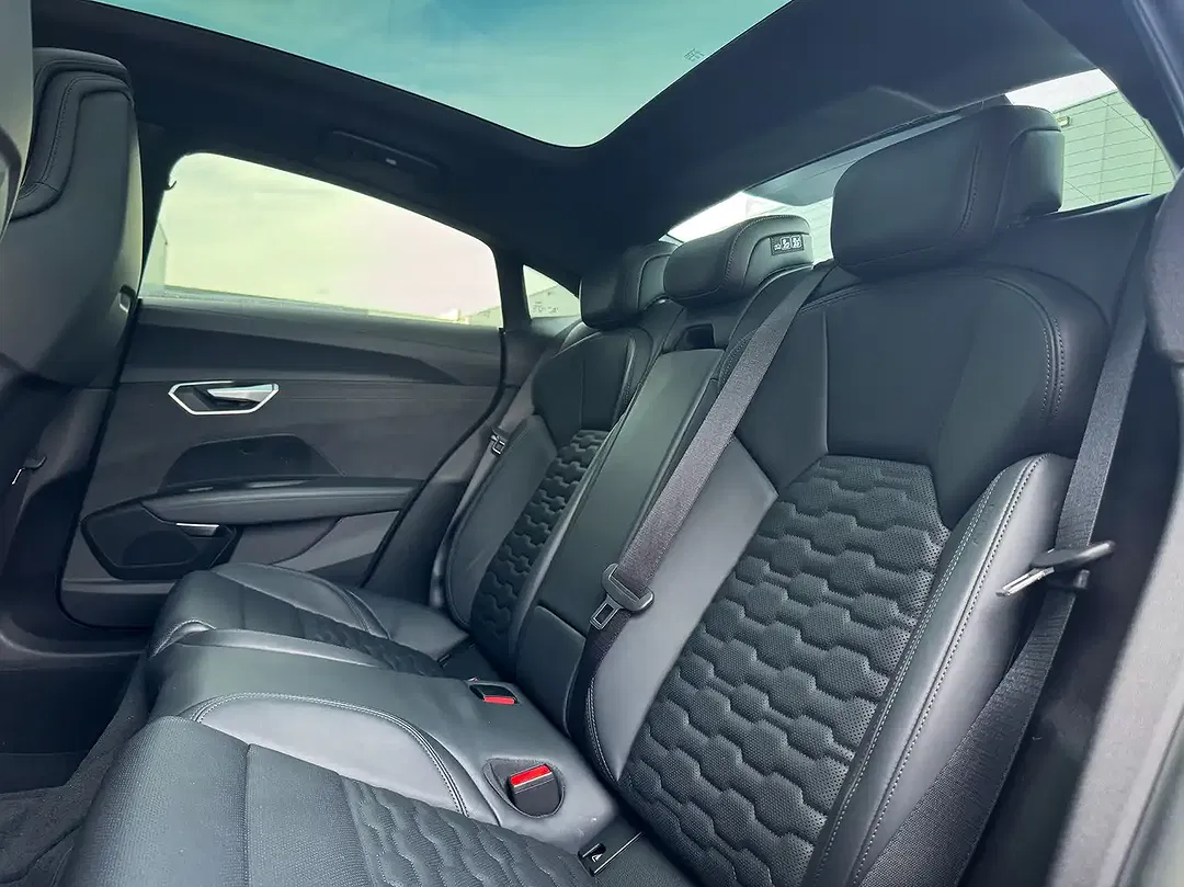 Audi e-tron GT quattro RS Edition - Thumbnail 10