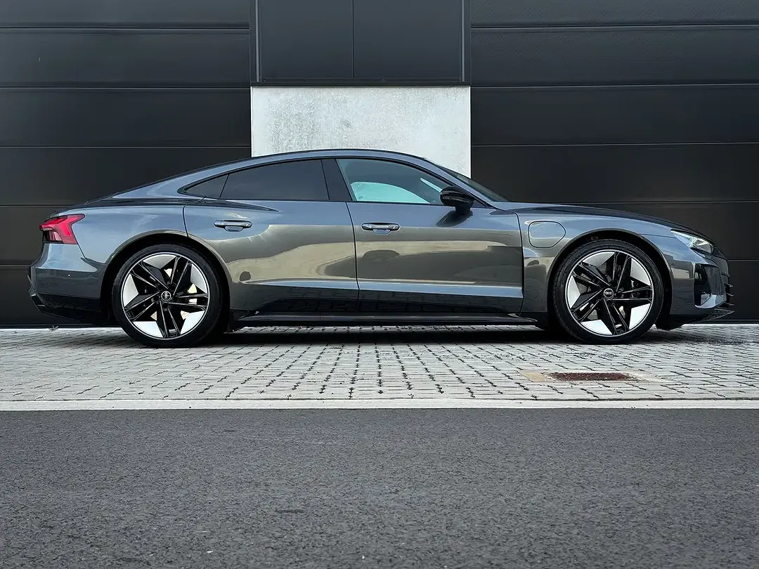 Audi e-tron GT quattro RS Edition - Thumbnail 5