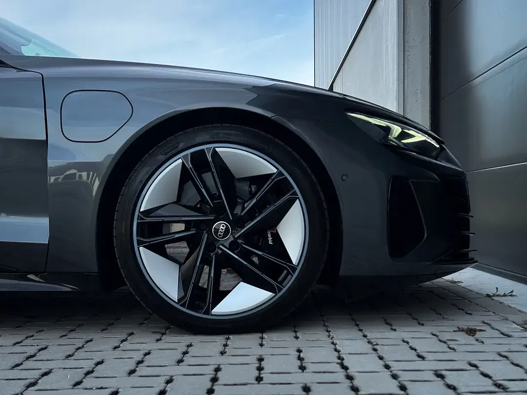 Audi e-tron GT quattro RS Edition - Thumbnail 8