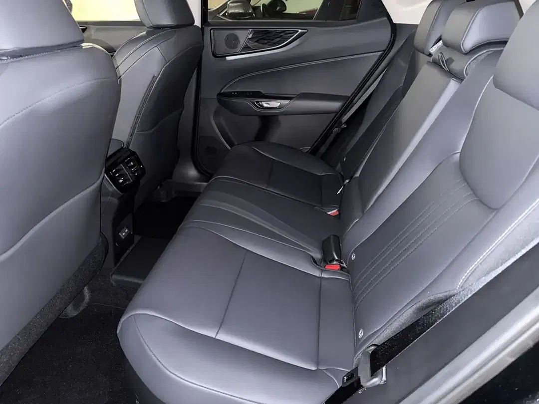 Lexus NX 450h+ E-FOUR Business - Thumbnail 10