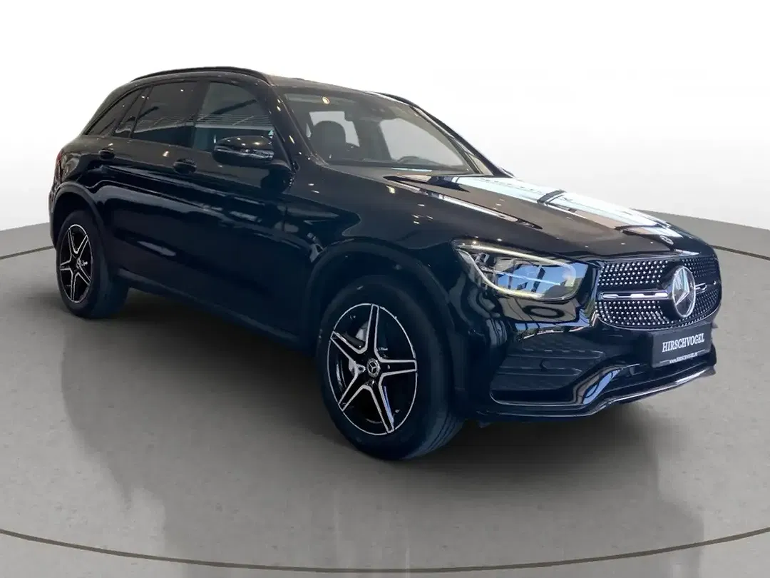Mercedes-Benz GLC 300 4MATIC AMG Line Night - Thumbnail 3