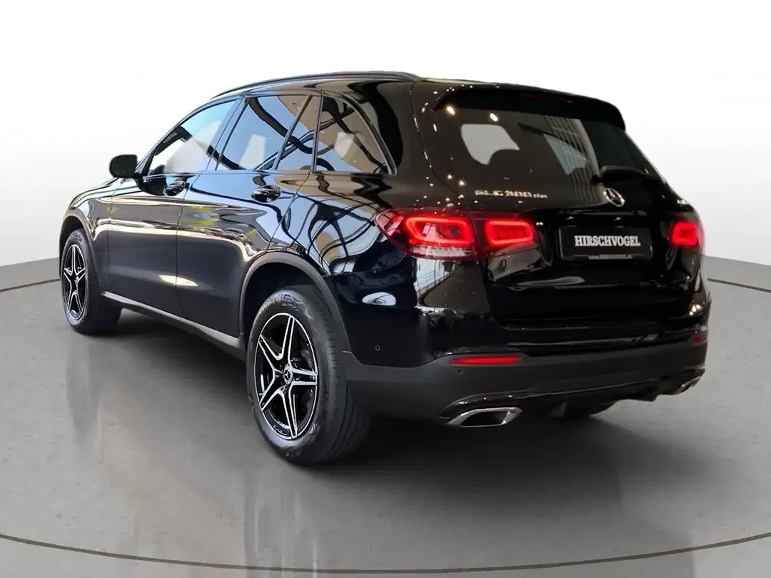 Mercedes-Benz GLC 300 4MATIC AMG Line Night - Thumbnail 6