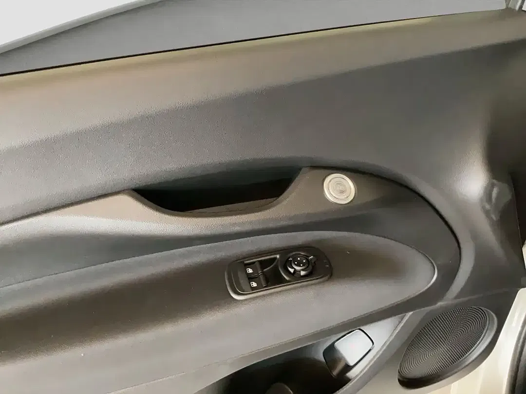 Fiat 500e - Thumbnail 8