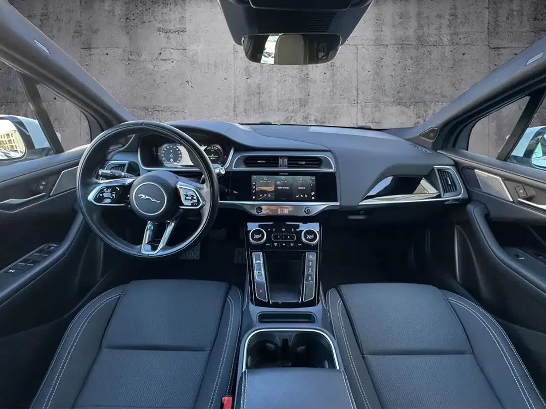 Jaguar I-Pace EV400 S - Thumbnail 4