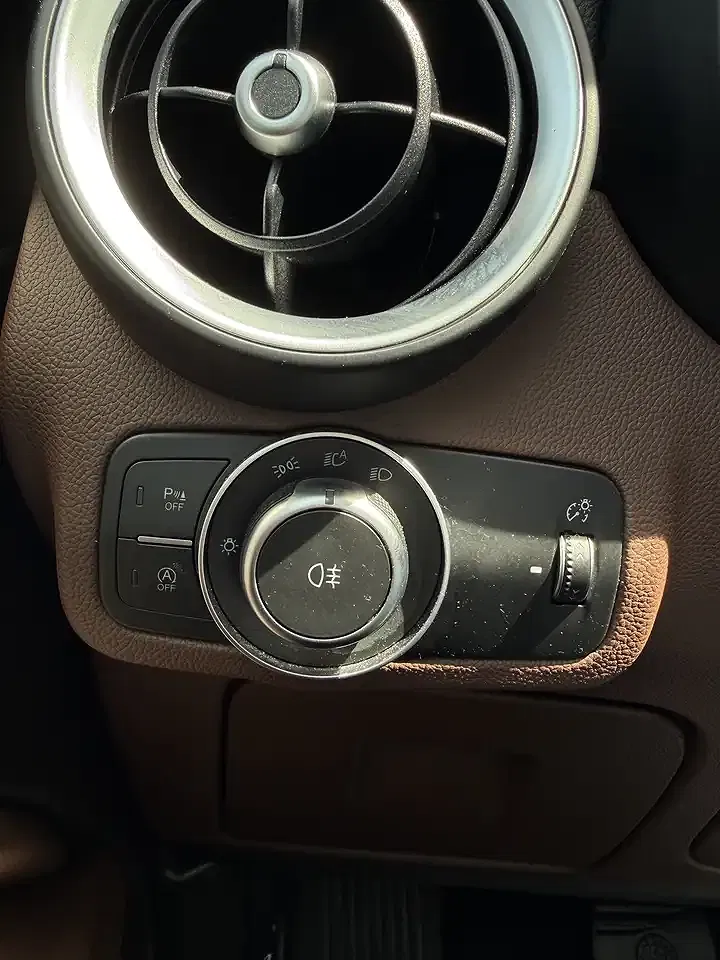 Alfa Romeo Stelvio Q4 Super - Thumbnail 13
