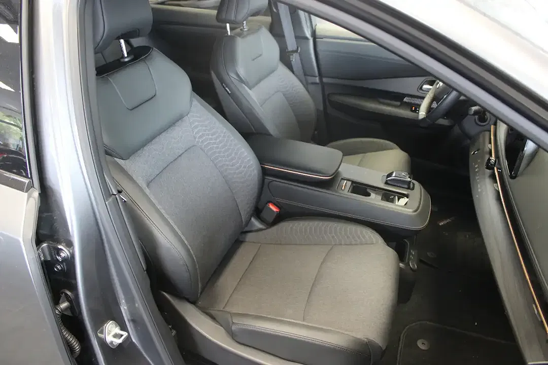 Nissan Ariya - Thumbnail 10