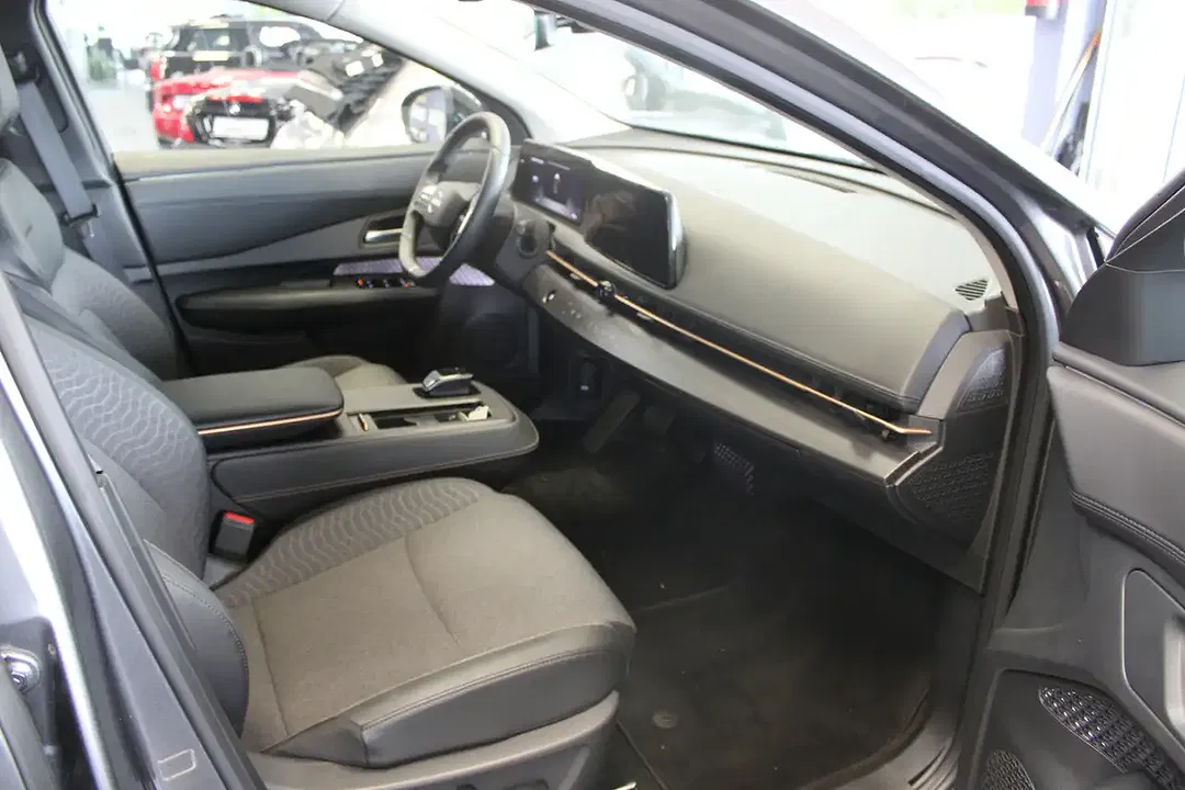 Nissan Ariya - Thumbnail 9