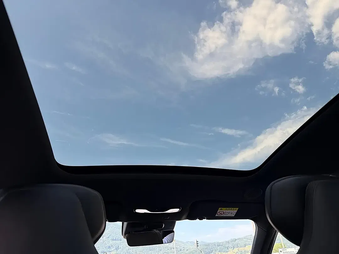 Mazda CX-6e Takumi - Thumbnail 10