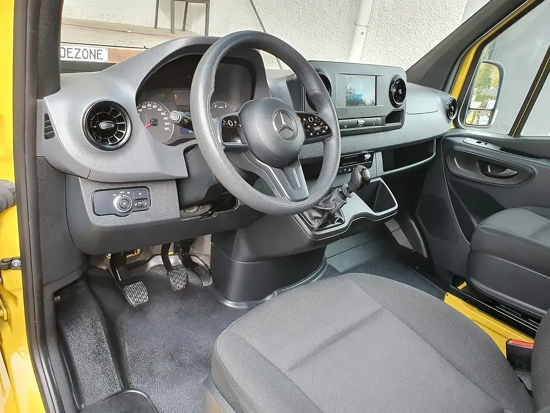 Mercedes-Benz Sprinter Maxi - Thumbnail 11