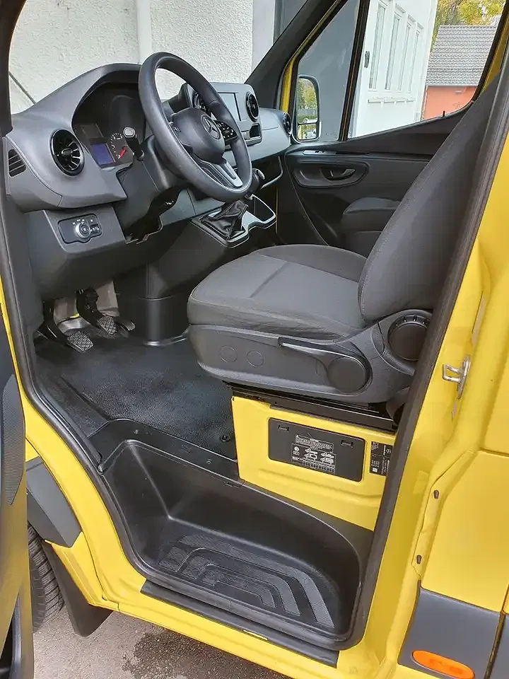 Mercedes-Benz Sprinter Maxi - Thumbnail 9