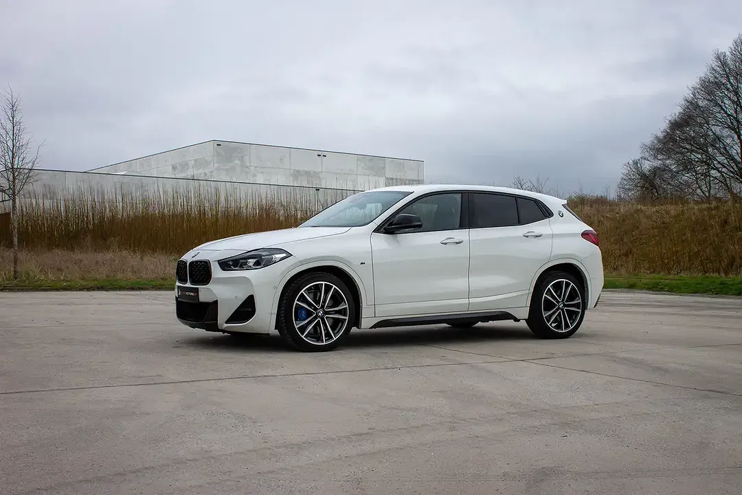 BMW X2 M - Thumbnail 3