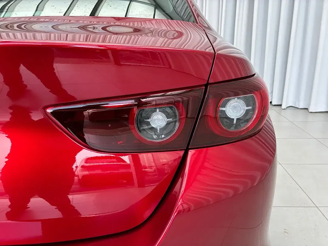 Mazda 3 6MT Centre-Line - Thumbnail 10