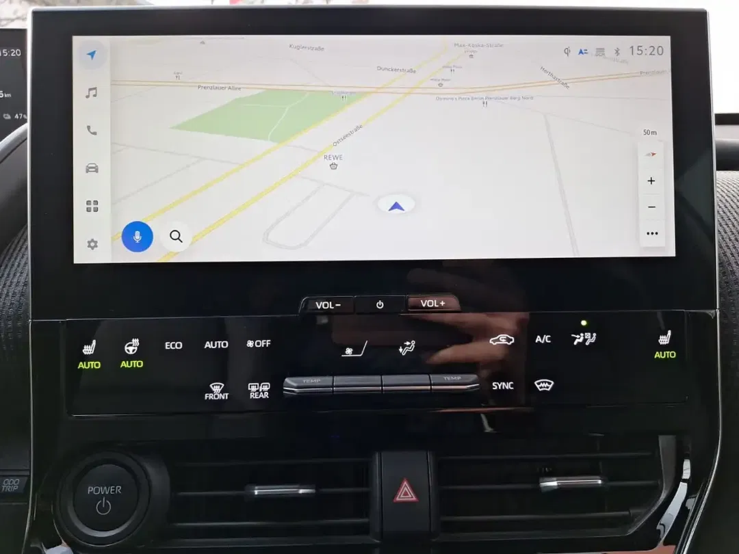 Toyota bZ4X - Thumbnail 11