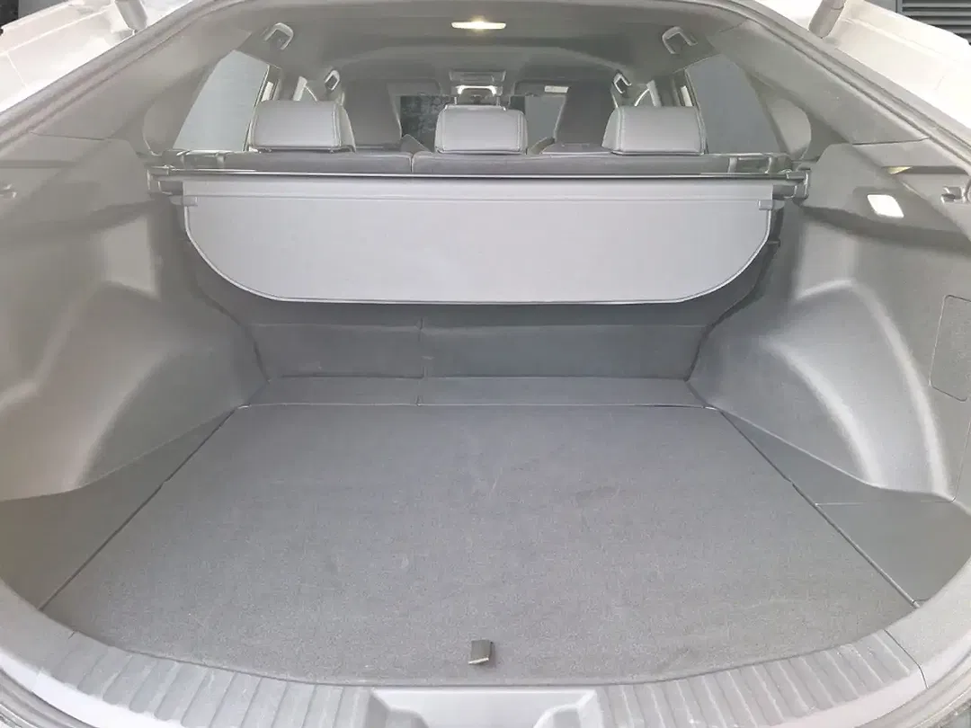 Toyota bZ4X - Thumbnail 5