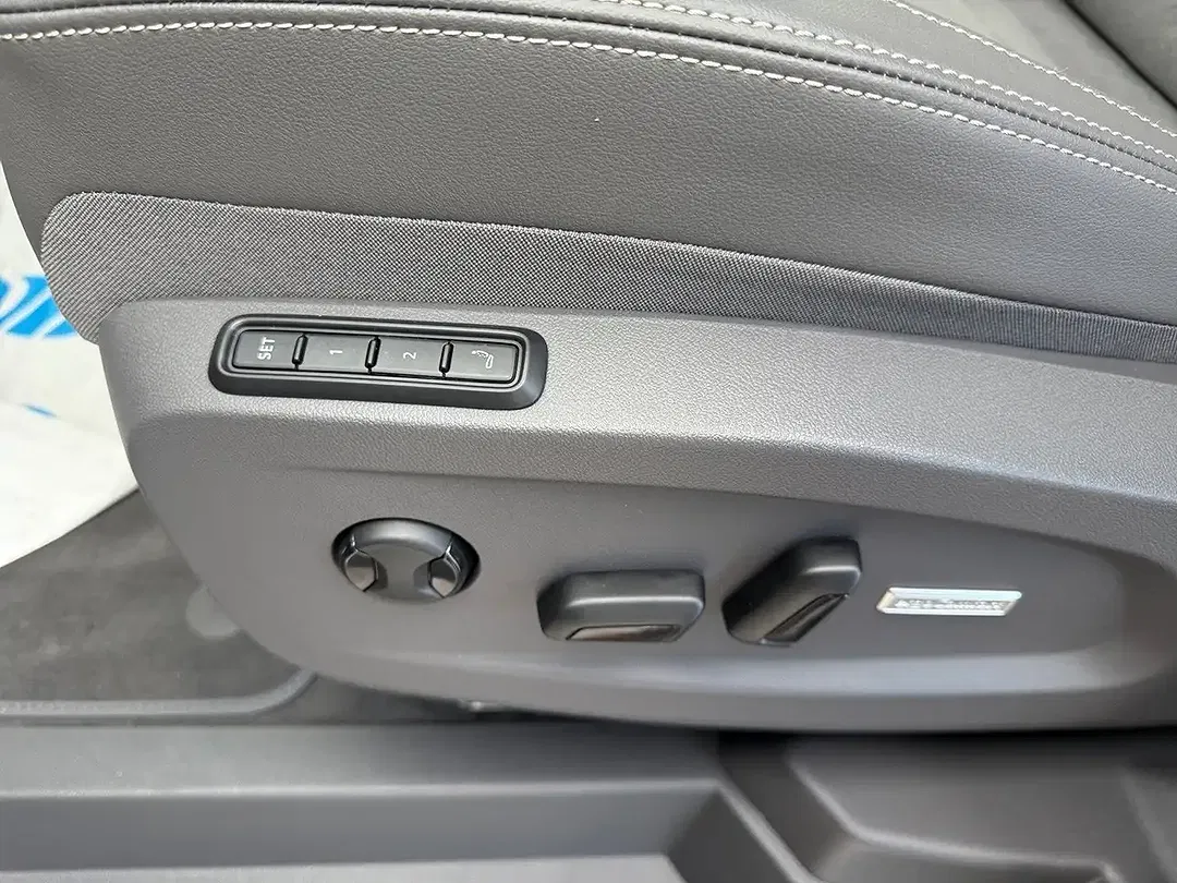 Volkswagen T7 Multivan eHybrid 4Motion Edition - Thumbnail 16