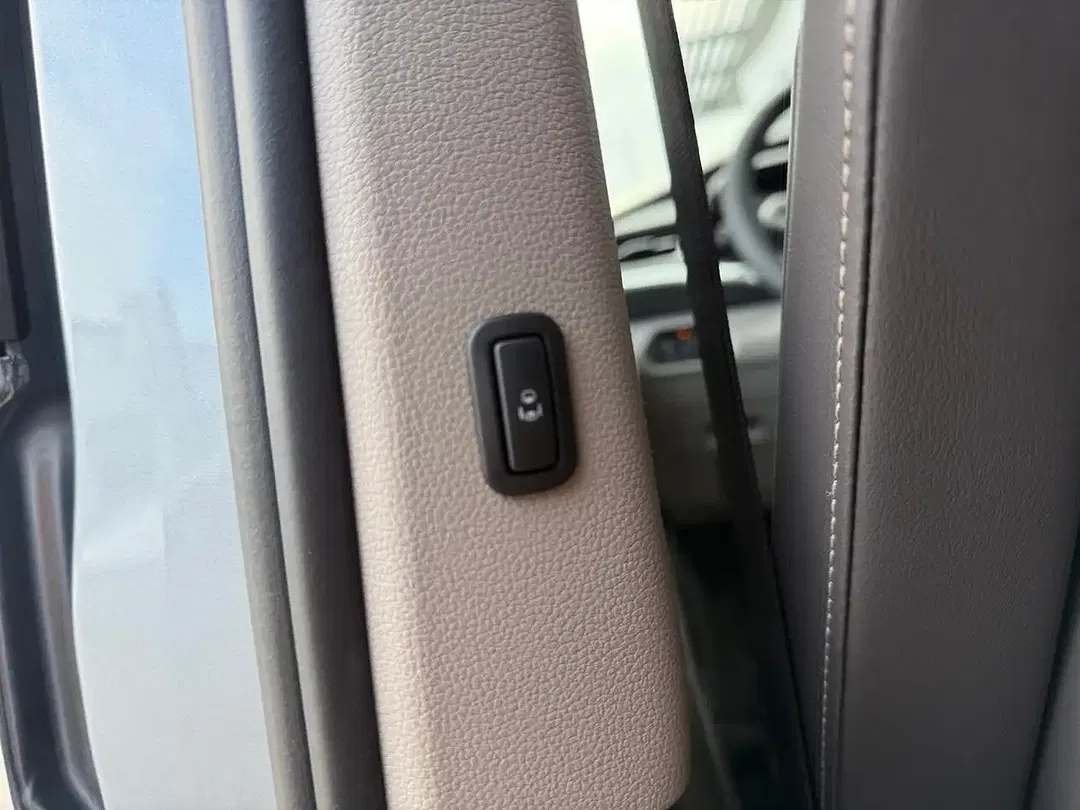 Volkswagen T7 Multivan eHybrid 4Motion Edition - Thumbnail 17