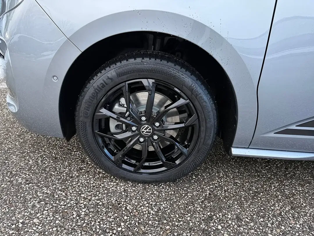 Volkswagen T7 Multivan eHybrid 4Motion Edition - Thumbnail 3