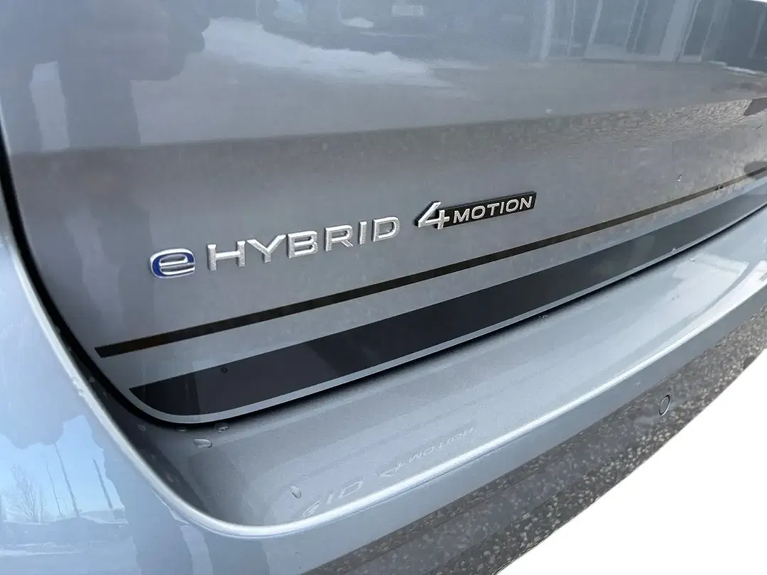 Volkswagen T7 Multivan eHybrid 4Motion Edition - Thumbnail 4