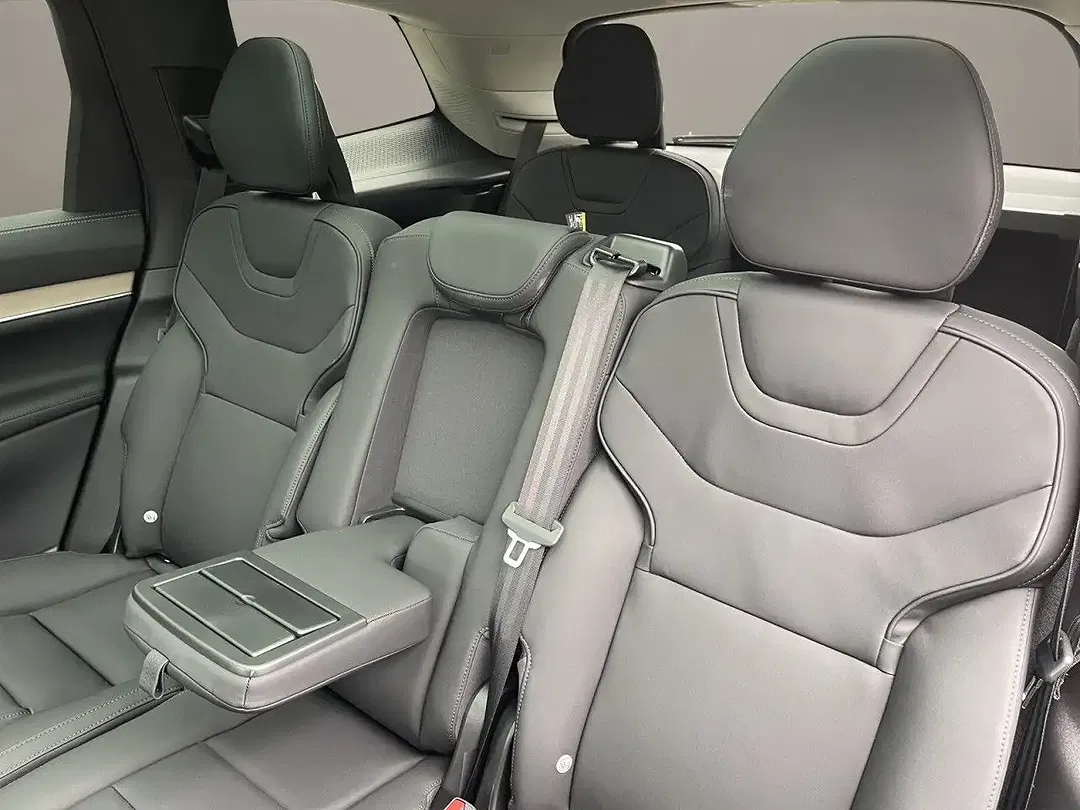 Volvo EX90 EV AWD Twin Motor Plus - Thumbnail 12