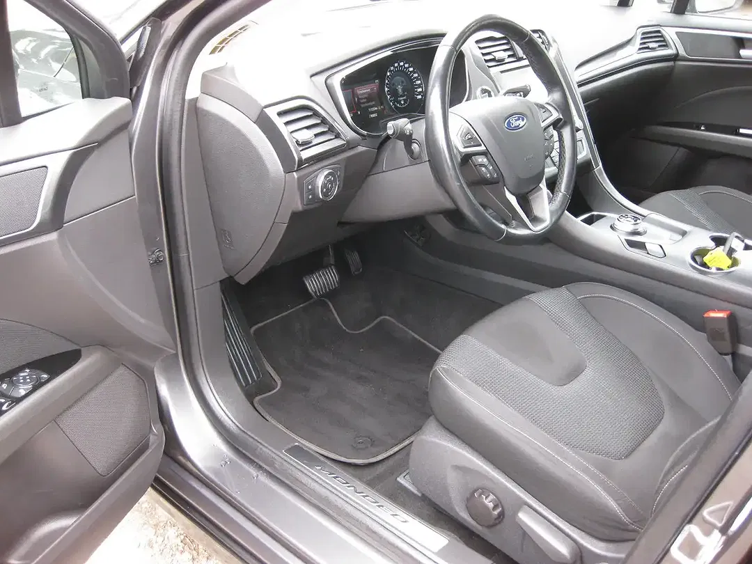Ford Mondeo Titanium - Thumbnail 6