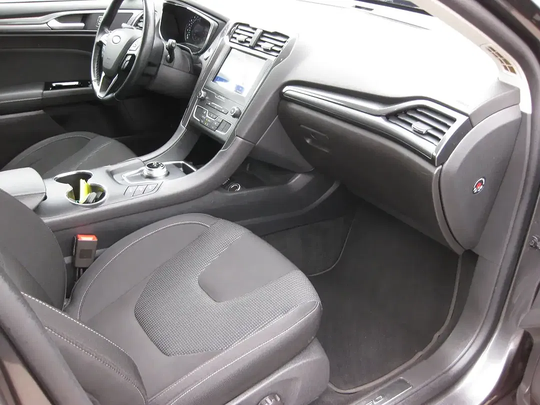 Ford Mondeo Titanium - Thumbnail 3