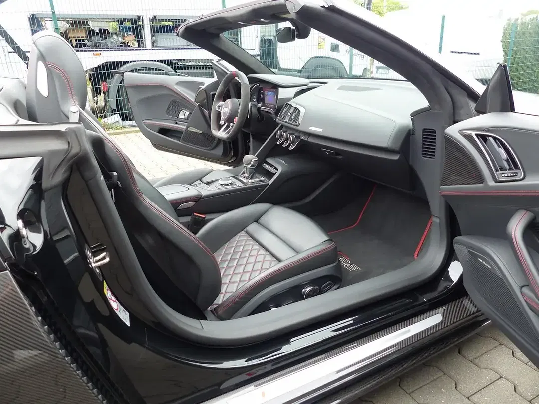 Audi R8 5.2 FSI performance - Thumbnail 18