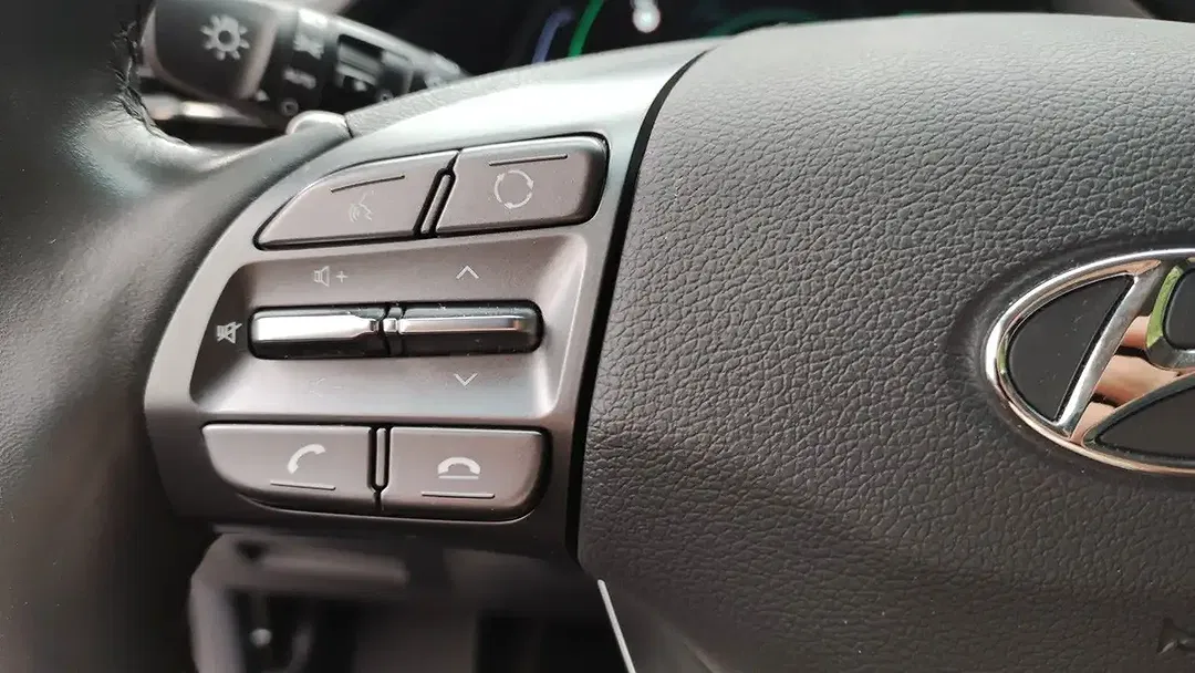 Hyundai IONIQ Prime - Thumbnail 21