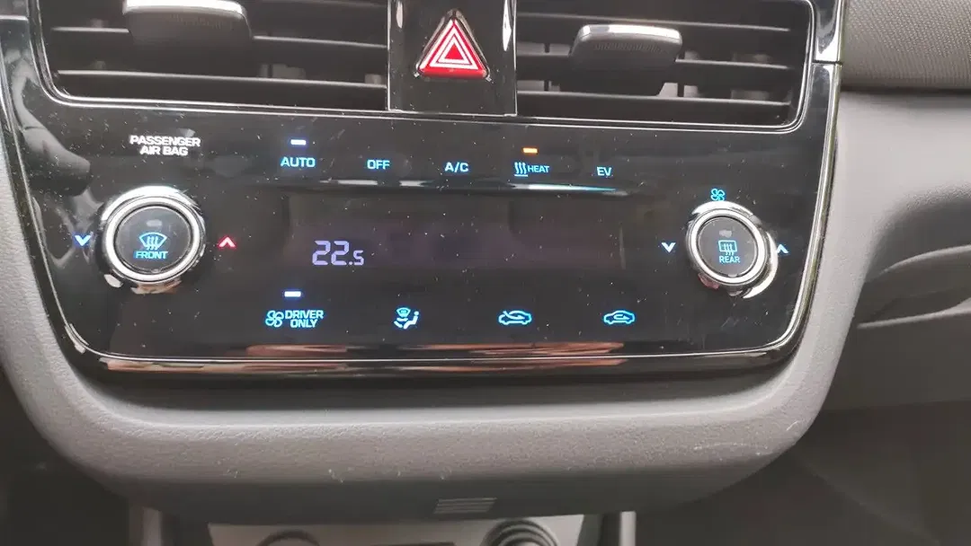 Hyundai IONIQ Prime - Thumbnail 24