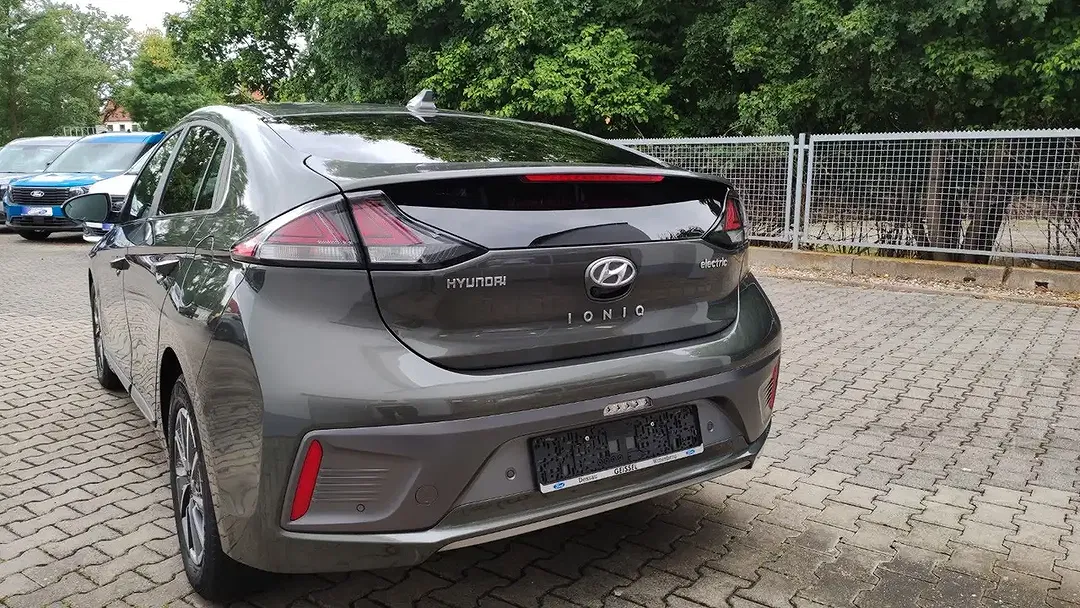 Hyundai IONIQ Prime - Thumbnail 5