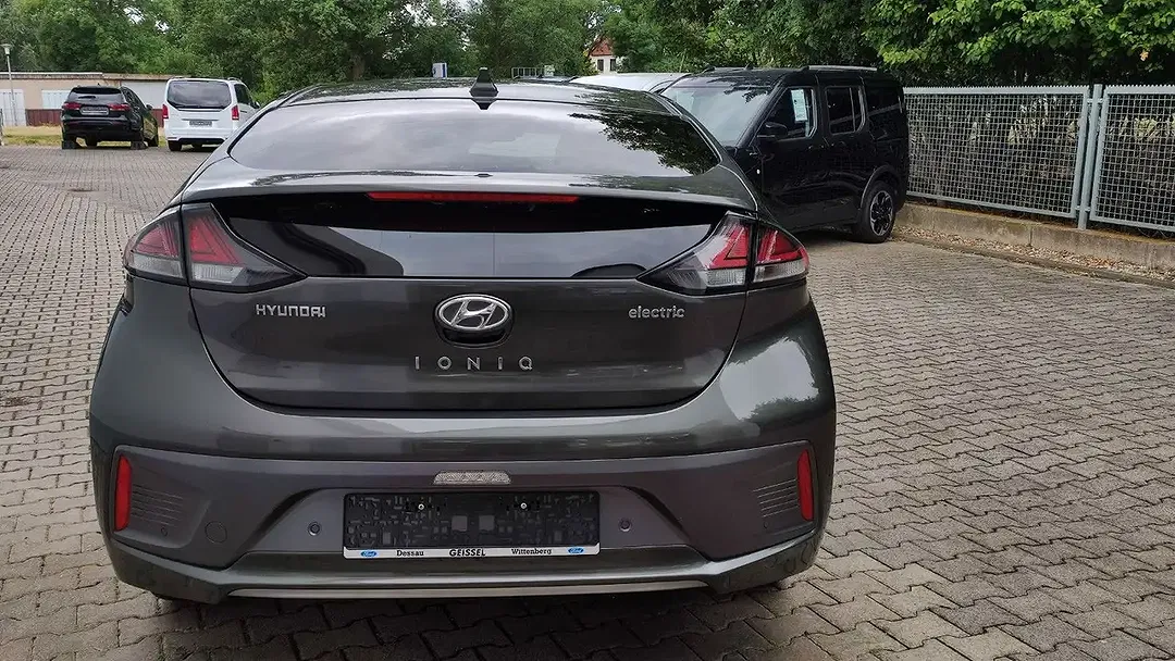 Hyundai IONIQ Prime - Thumbnail 6