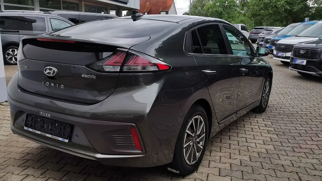Hyundai IONIQ Prime - Thumbnail 7