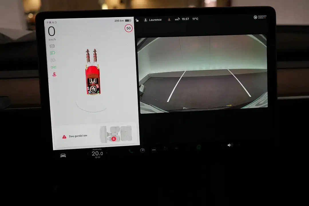 Tesla Model Y Dual Motor Long Range - Thumbnail 23