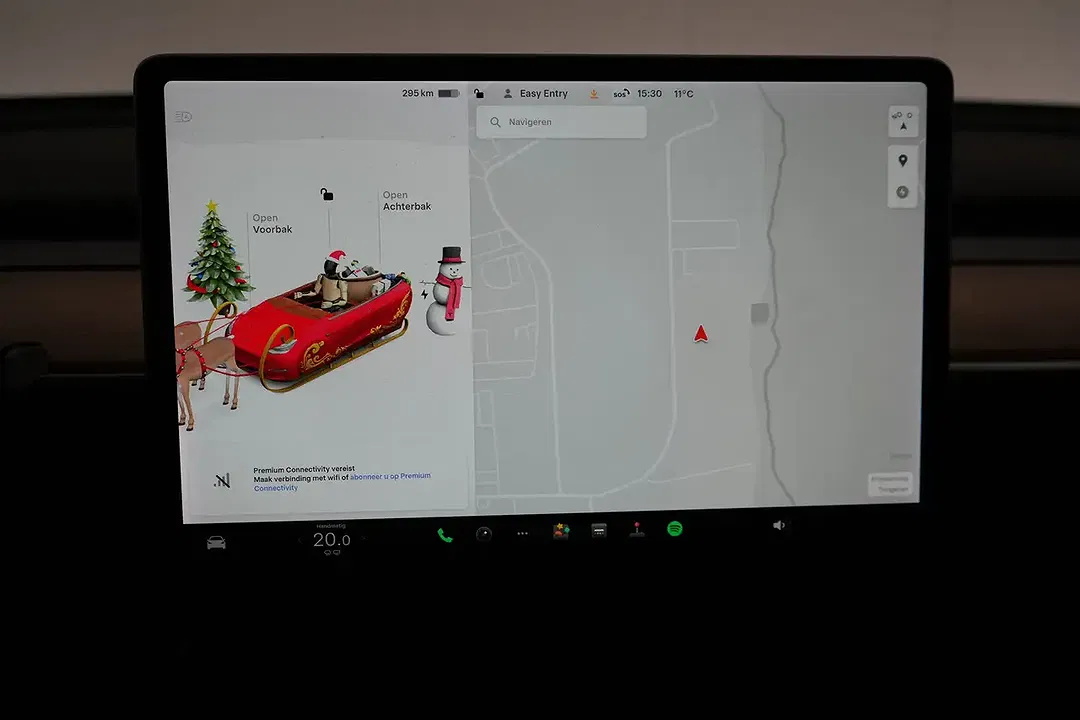 Tesla Model Y Dual Motor Long Range - Thumbnail 8