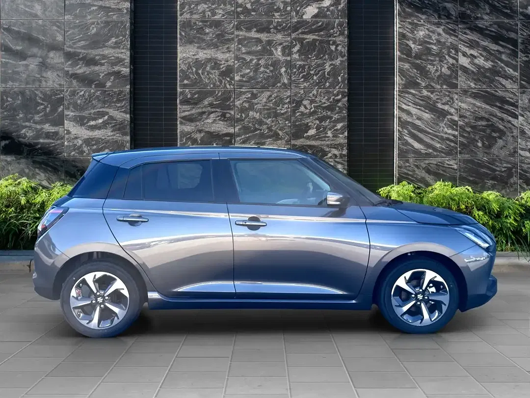 Suzuki Swift Hybrid 1.2 Comfort+ - Thumbnail 4