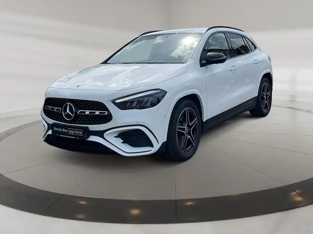 Mercedes-Benz GLA 180 AMG MBUX Night - foto 1