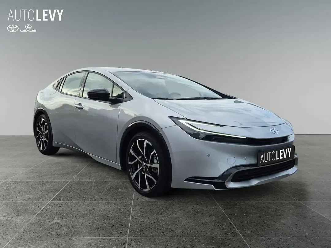 Toyota Prius PHEV Executive - Thumbnail 8