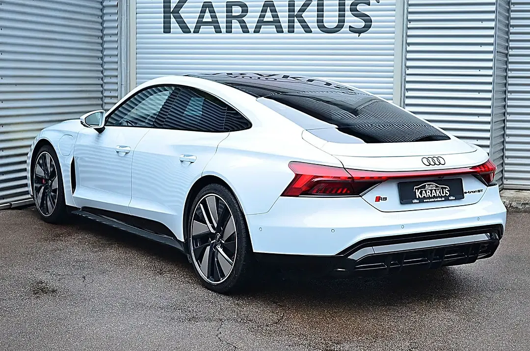 Audi RS e-tron GT - Thumbnail 10