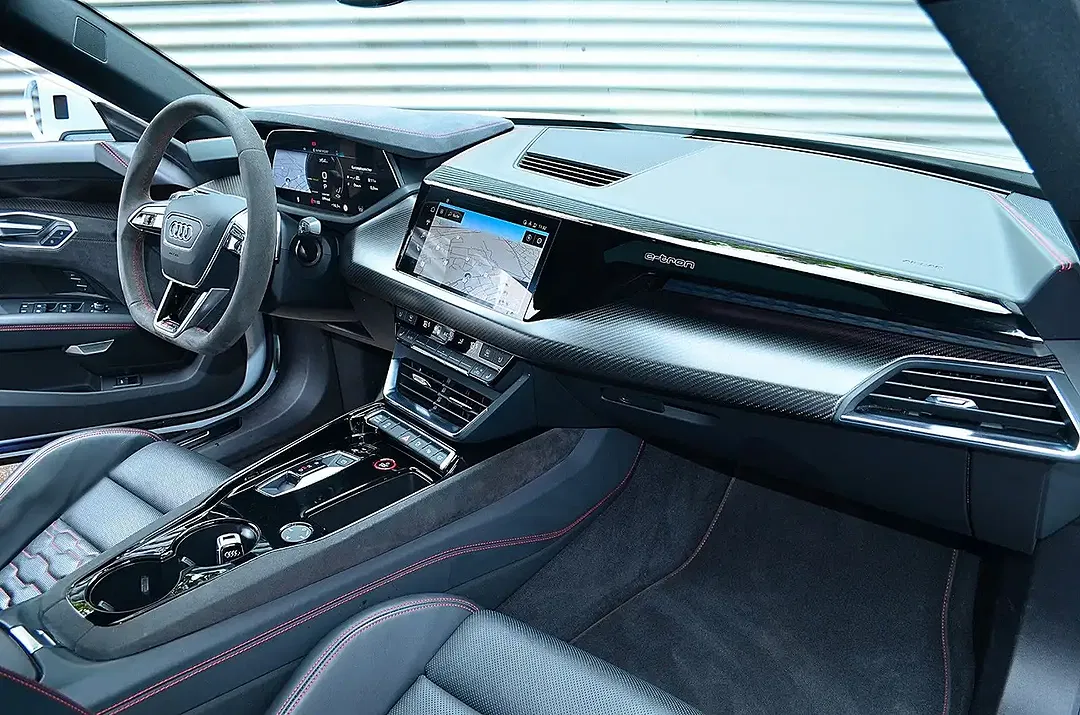 Audi RS e-tron GT - Thumbnail 12