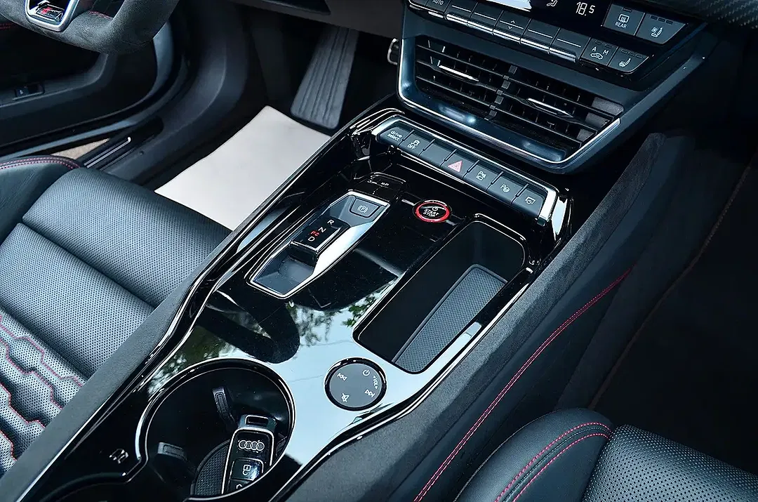 Audi RS e-tron GT - Thumbnail 14