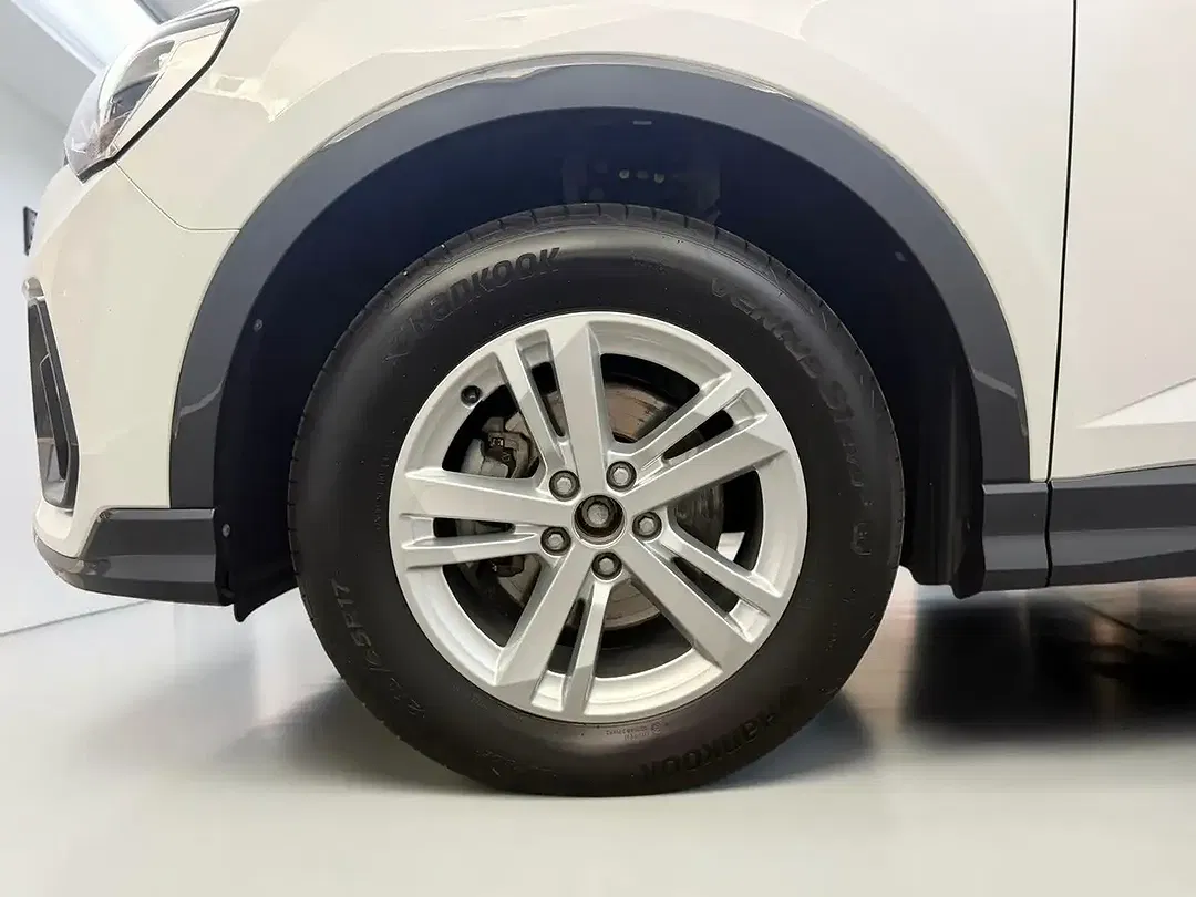 Audi Q3 35 TFSI Sportback - Thumbnail 4