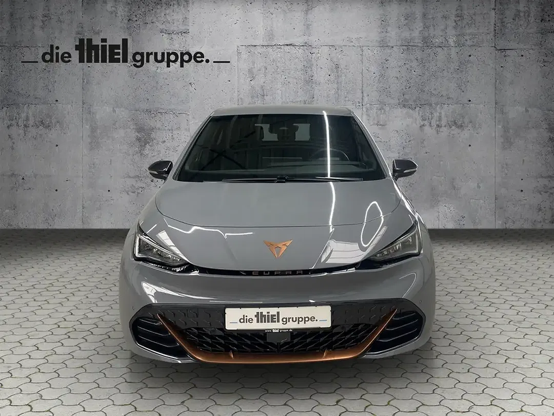 CUPRA Born - Thumbnail 1