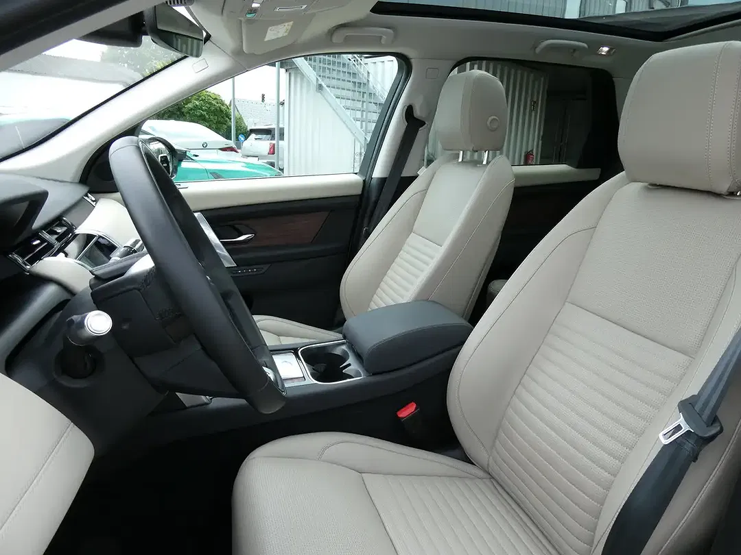 Land Rover Discovery Sport P300e 4x4 PHEV SE - Thumbnail 12