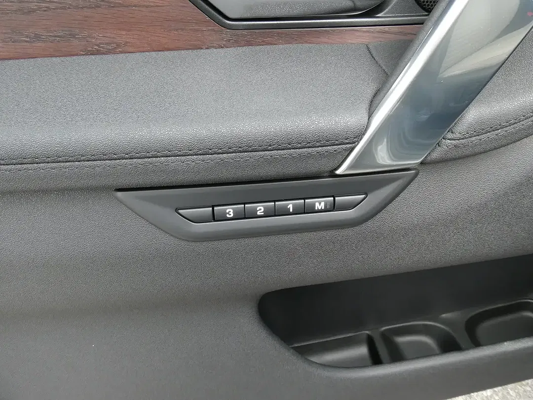 Land Rover Discovery Sport P300e 4x4 PHEV SE - Thumbnail 14