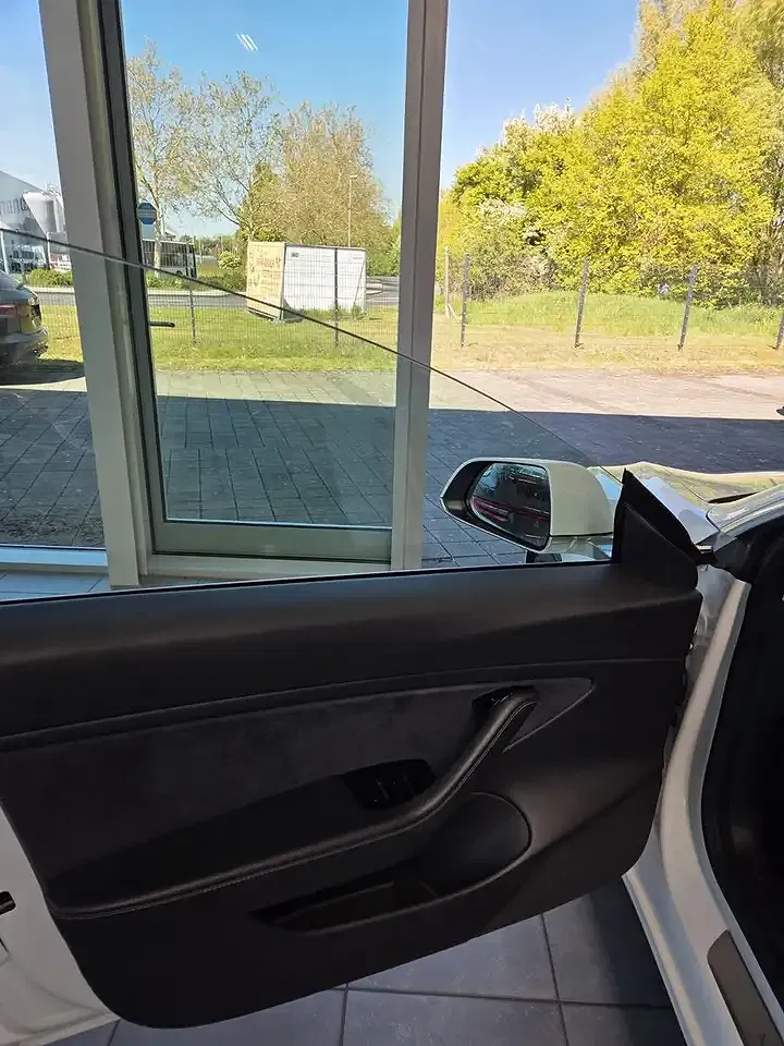 Tesla Model 3 AWD Dual Motor Long Range - Thumbnail 12