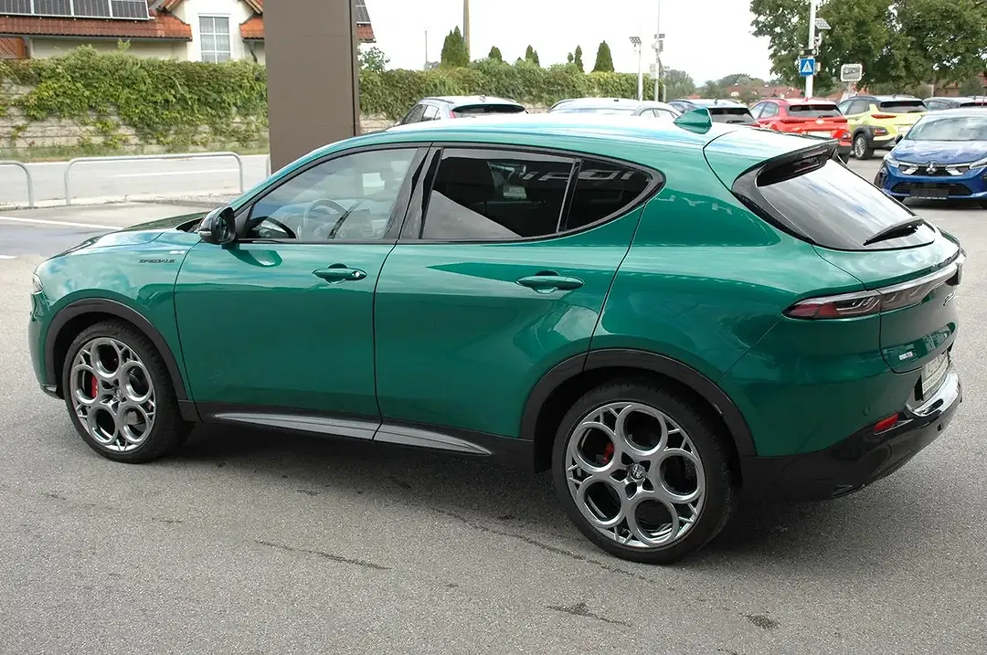 Alfa Romeo Tonale 1.5 MHEV TCT Edizione Speciale - Thumbnail 3