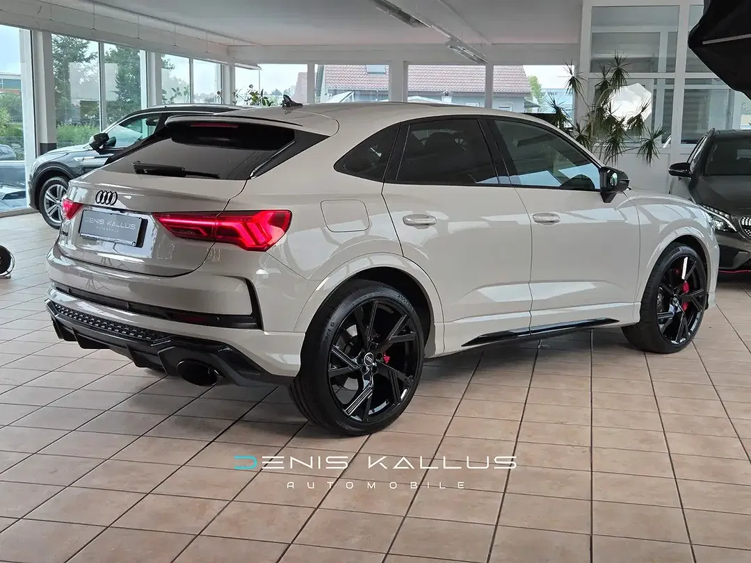 Audi RS Q3 Sportback - Thumbnail 10