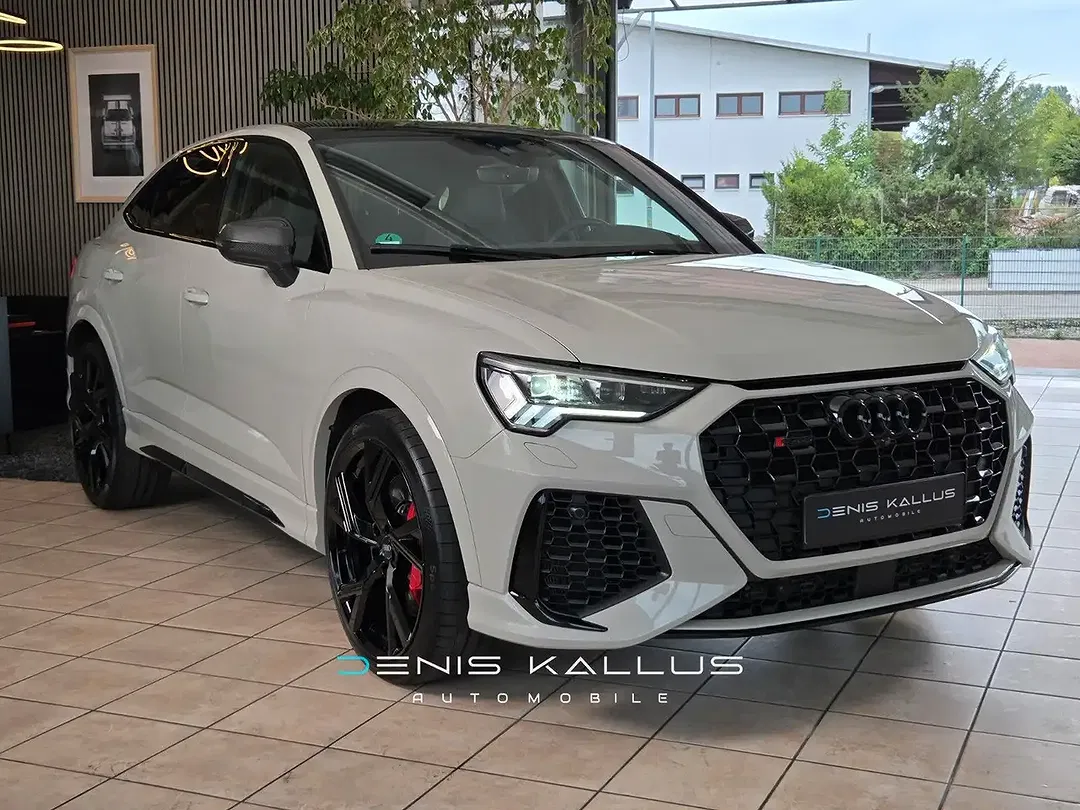 Audi RS Q3 Sportback - Thumbnail 4