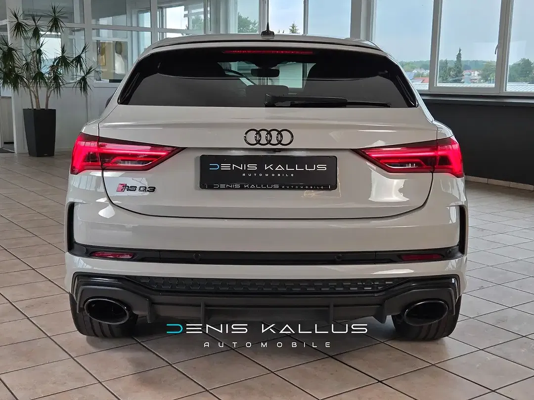 Audi RS Q3 Sportback - Thumbnail 6