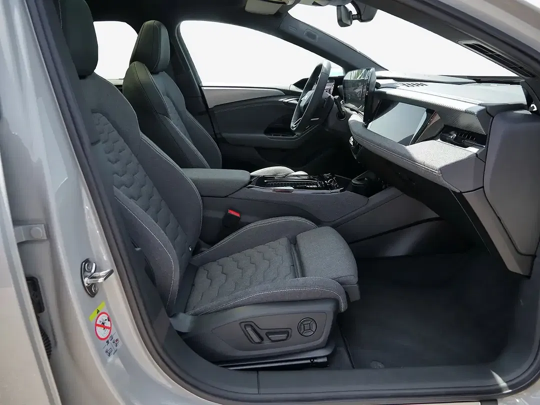 Audi A6 e-tron S line - Thumbnail 4